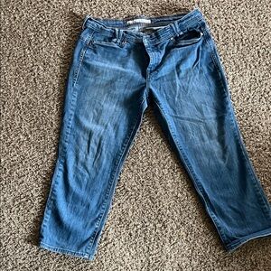 Old Navy Women's Cropped Blue Jeans classic rise